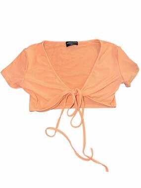 White Fox Boutique “My Mind’s Set” Ribbed Tie-Front Crop Top – Peach / Apricot